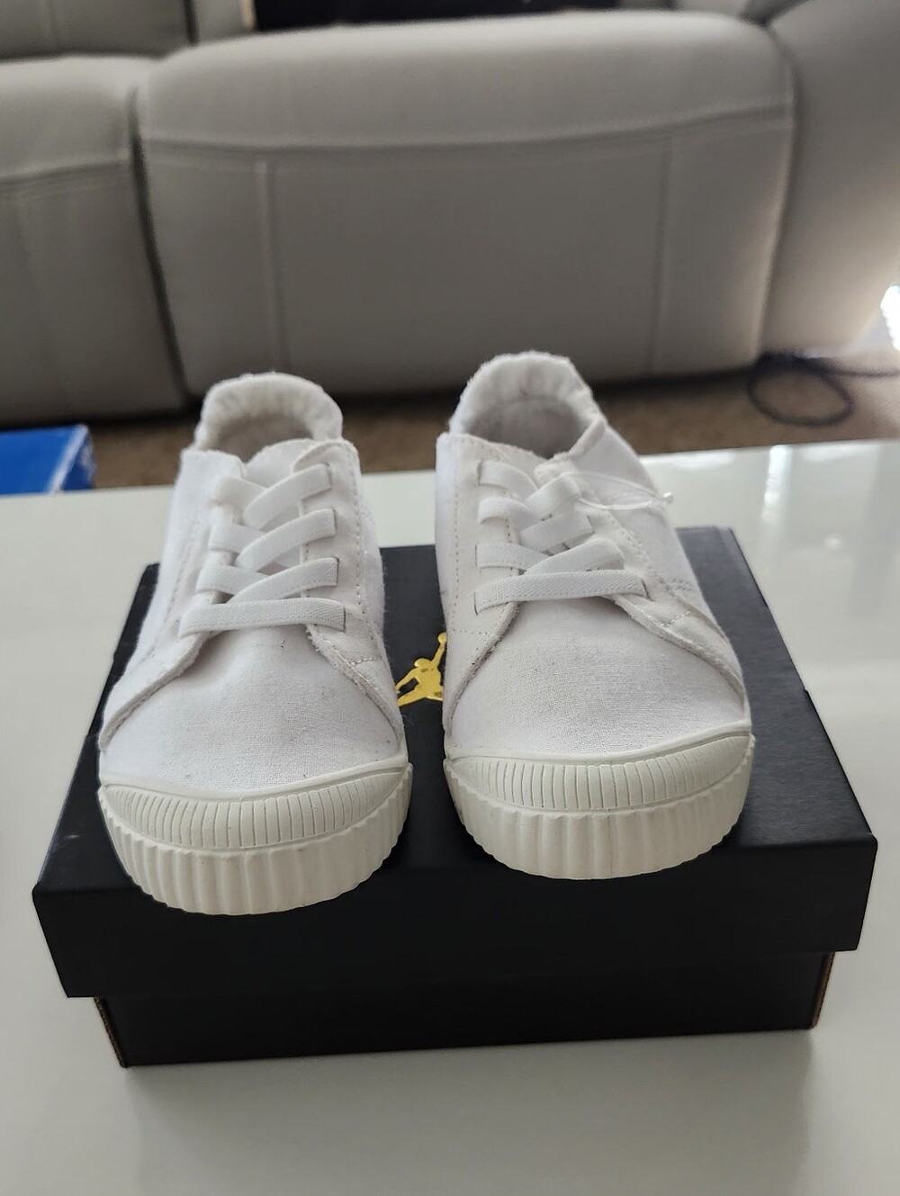 wonder nation White Kids Canvas Lace-Up Sneakers Memory Foam